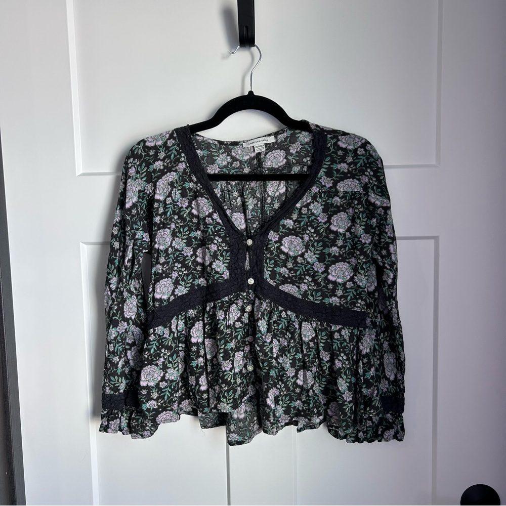American Eagle Outfitters Women’s Black Floral Blouse Size X-Small